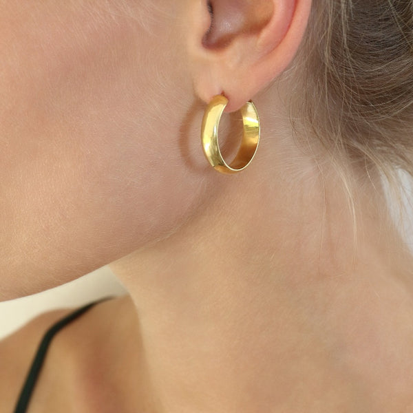 gold thick hoop earrings // Gold