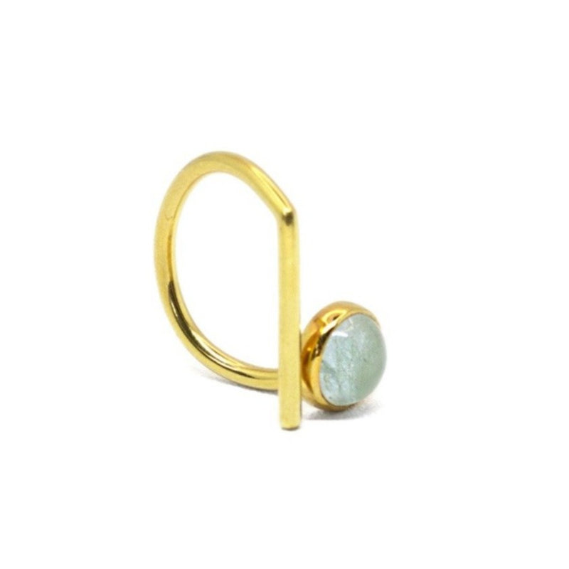 Aquamarine ring // Gold